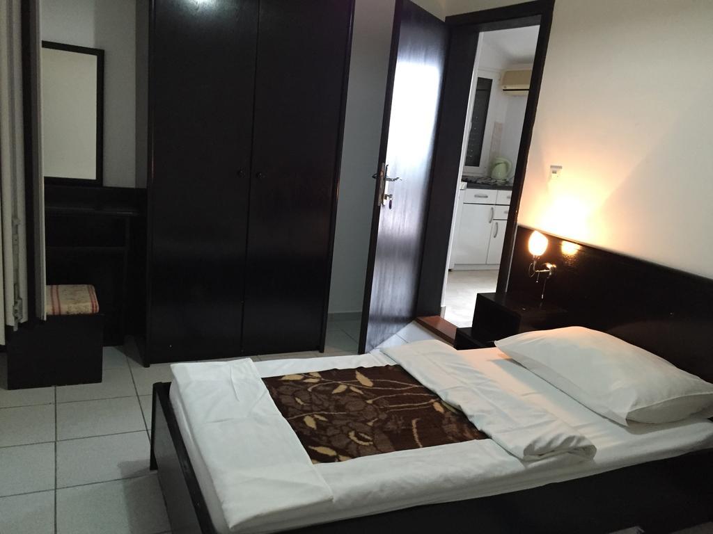 Apartmani Dragovic Sveti Stefan Szoba fotó